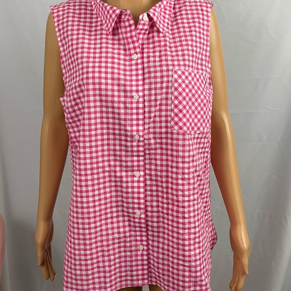 Tommy Hilfiger shirts - Picture 1 of 4
